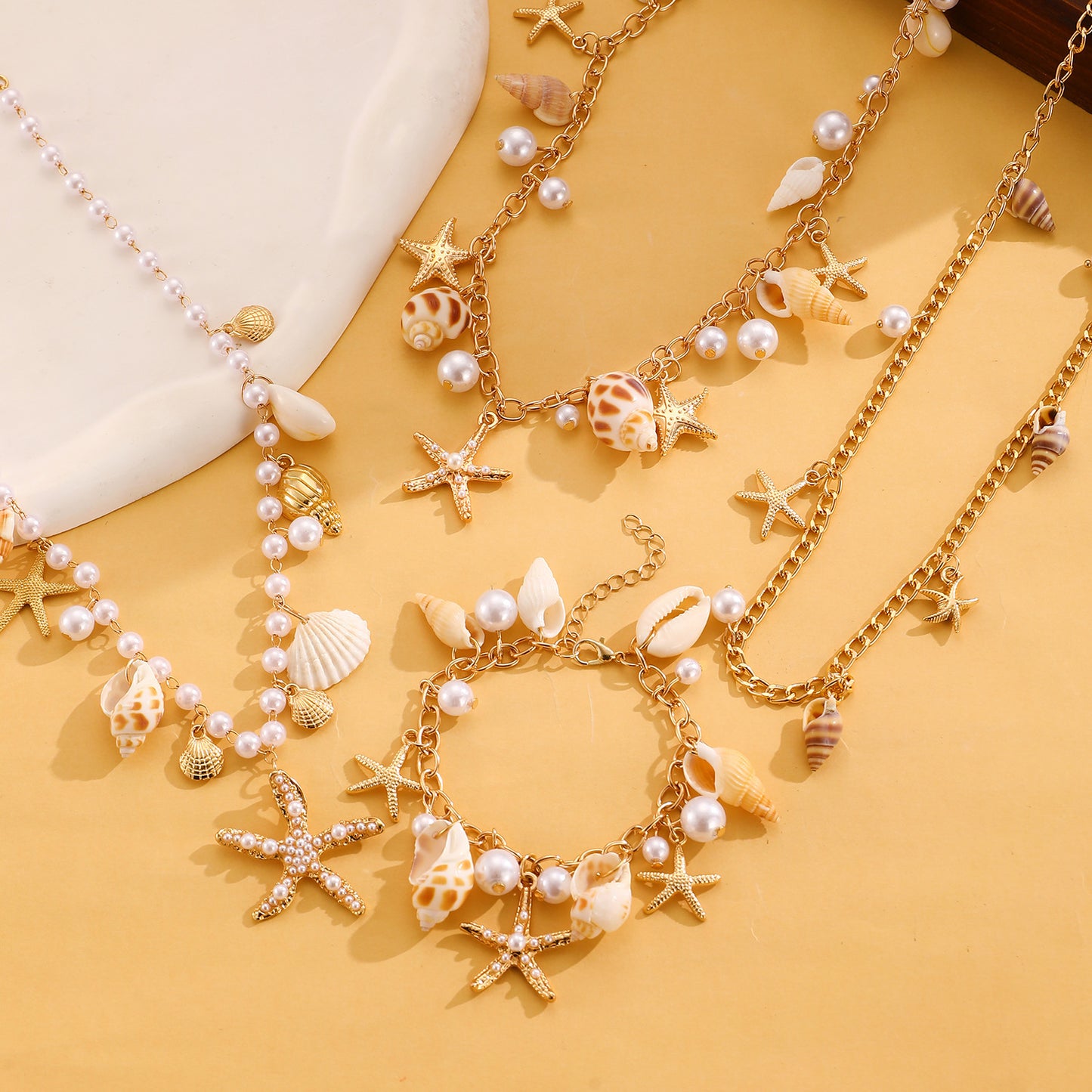 Collier et bracelet bohème d’été avec coquillages