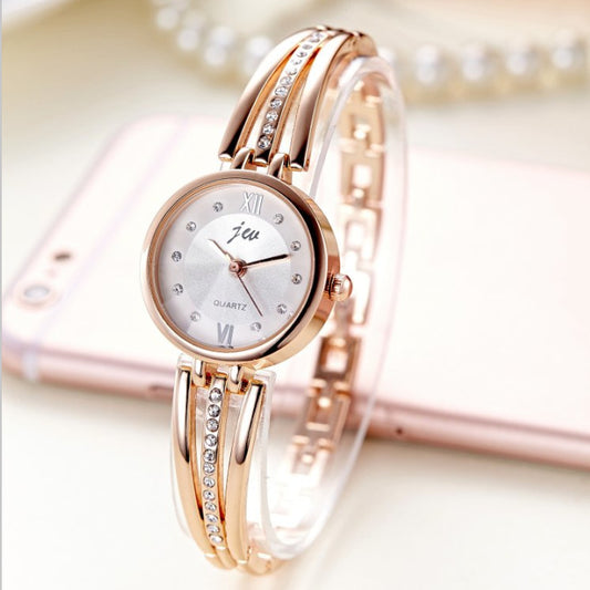 Montre en acier inoxydable ornée de strass