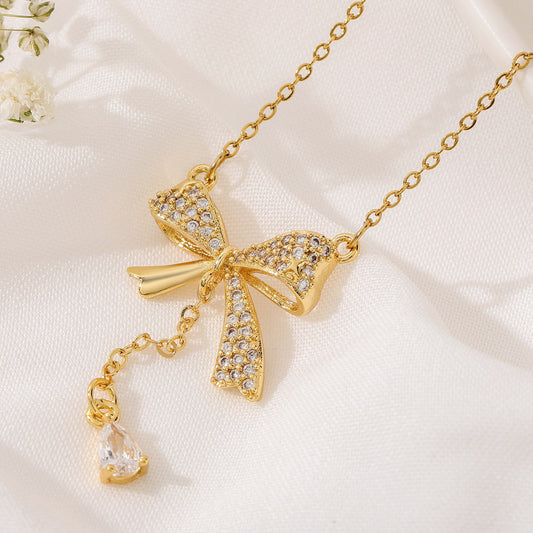 Collier en acier inoxydable avec papillon
