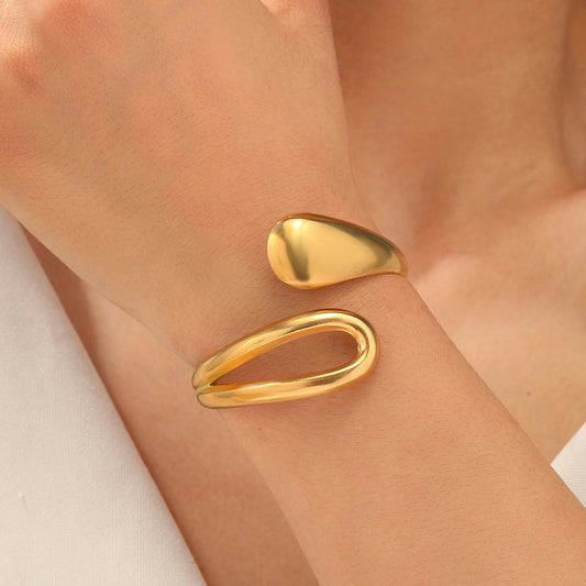 intertwined teardrop bracelet