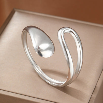 intertwined teardrop bracelet