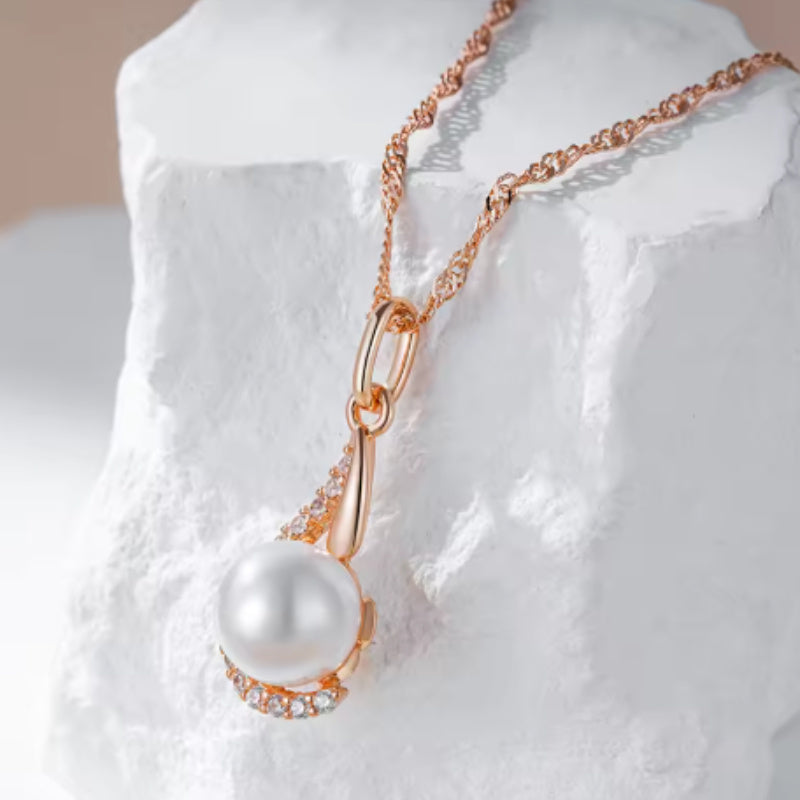 Nouveau collier femme – simple et élégant